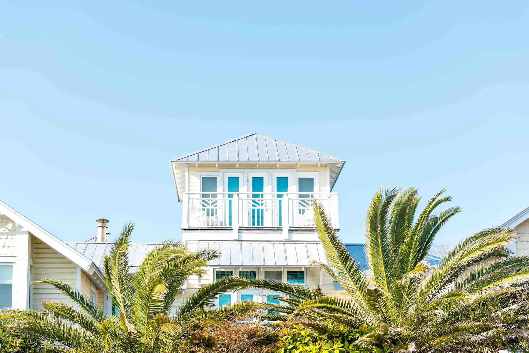 Holzhausturm, neuer Urbanismus, moderne Architektur am Strand, Meer